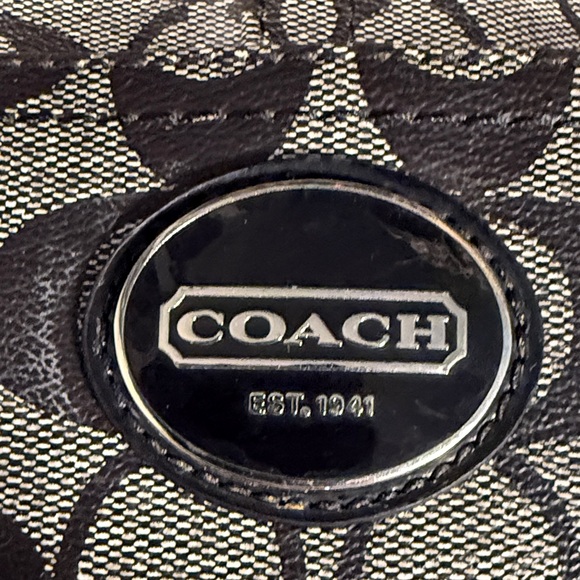 Coach Peyton Shopper Carryall Cavas Tote - Picture 5 of 16